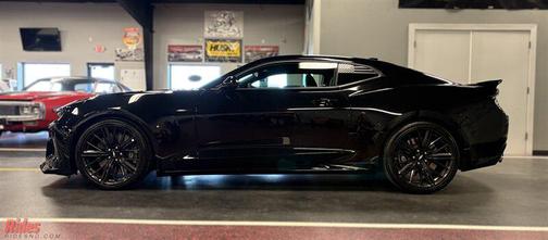 Mosaic Black Metallic 2018 Chevrolet Camaro ZL1