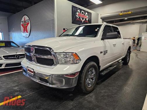 2019 RAM 1500 SLT