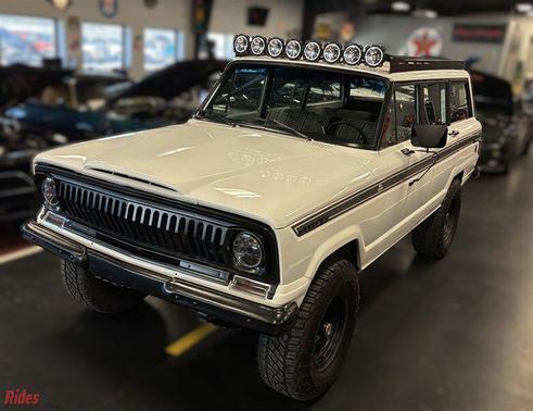 1968 Jeep Wagoneer LS