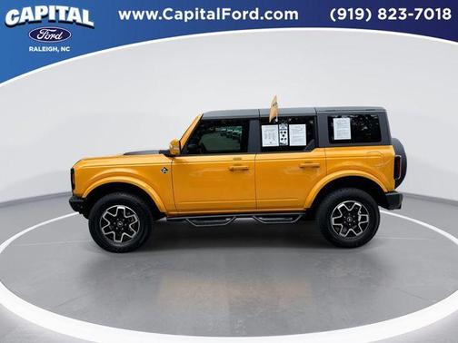Cyber Orange Metallic Tricoat 2022 Ford Bronco Outer Banks