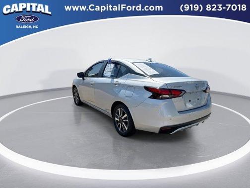 Brilliant Silver Metallic 2025 Nissan Versa 1.6 SV