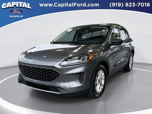 Gray Metallic 2022 Ford Escape SE