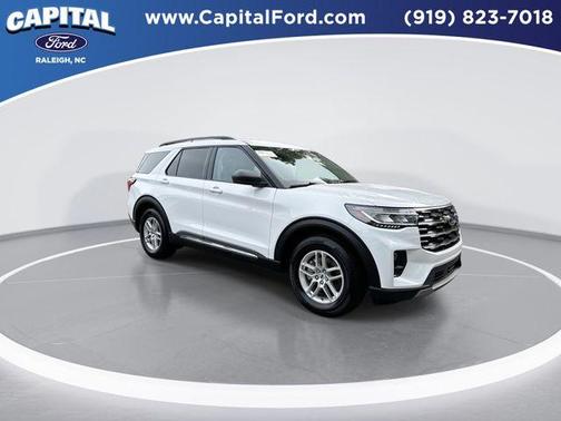Oxford White 2025 Ford Explorer Active