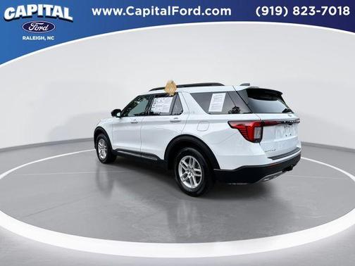 Oxford White 2025 Ford Explorer Active