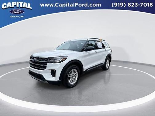 Oxford White 2025 Ford Explorer Active