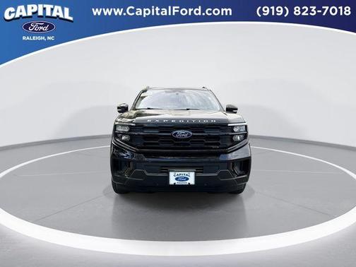 Agate Black Metallic 2025 Ford Expedition Max Active