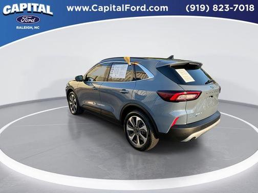 2025 Ford Escape Platinum