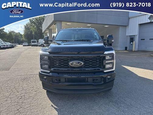 2025 Ford F-350 Lariat Super Duty