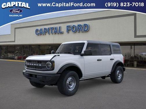 Oxford White 2025 Ford Bronco Base SUV