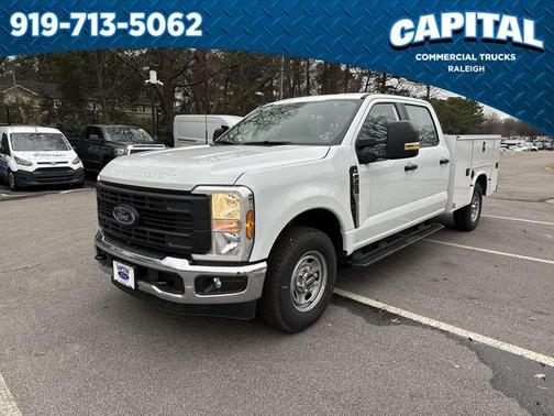Oxford White 2026 Ford F-250 8FT SERVICE BODY