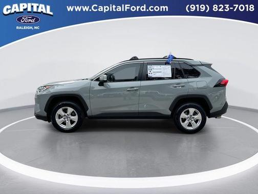 Lunar Rock / Ice Edge Roof 2019 Toyota RAV4 XLE