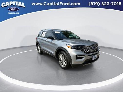 Iconic Silver Metallic 2023 Ford Explorer Limited