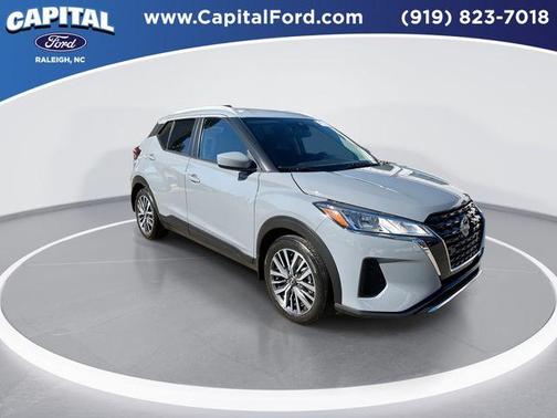 2022 Nissan Kicks SV