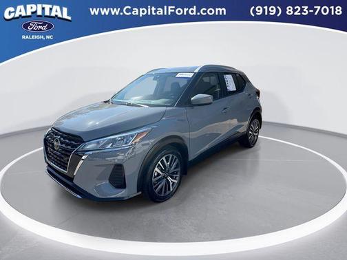 2022 Nissan Kicks SV