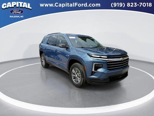 Lakeshore Blue Metallic 2026 Chevrolet Traverse LT