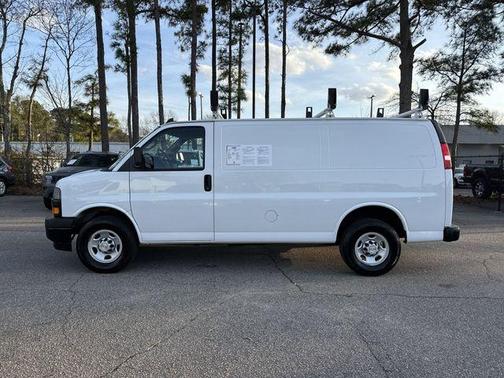 2022 Chevrolet Express 2500 Work Van