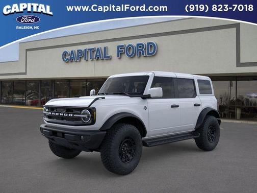 Oxford White 2026 Ford Bronco Outer Banks