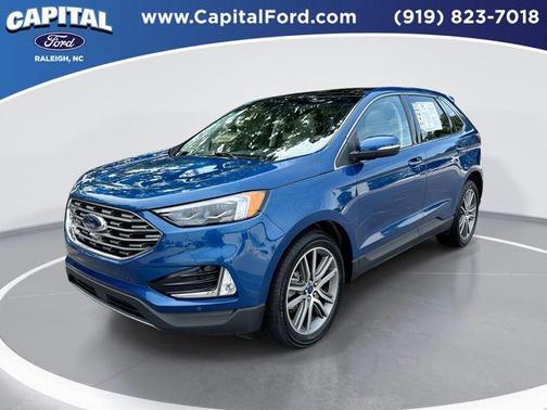 2022 Ford Edge Titanium