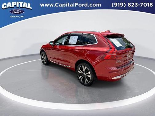 2022 Volvo XC60 B5 Inscription