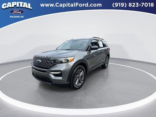 Carbonized Gray Metallic 2022 Ford Explorer XLT