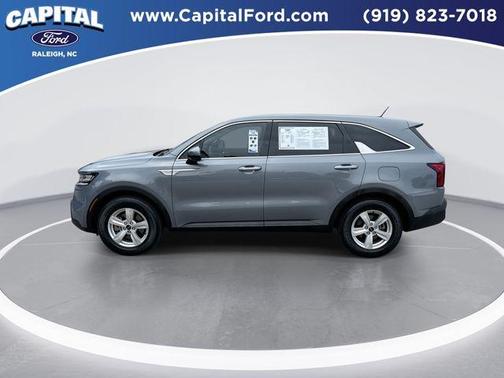 2023 Kia Sorento LX