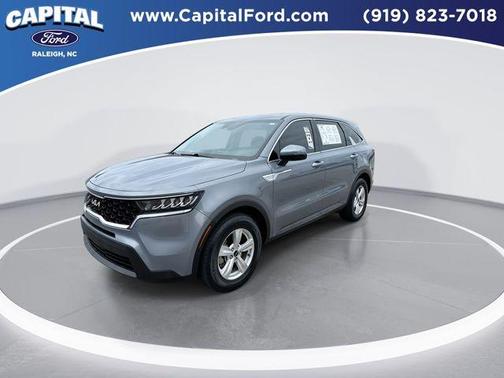 2023 Kia Sorento LX