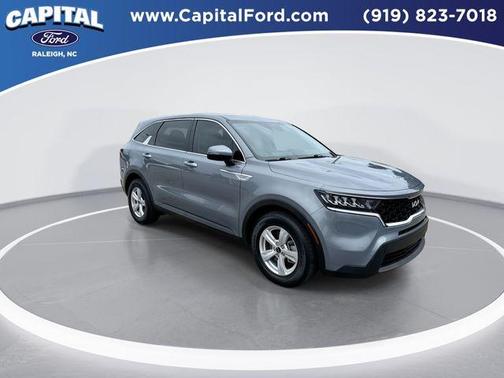 2023 Kia Sorento LX