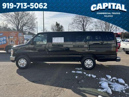 2012 Ford E350 Super Duty XLT