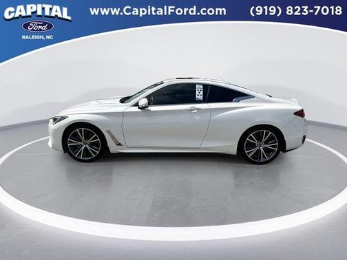 2022 INFINITI Q60 LUXE