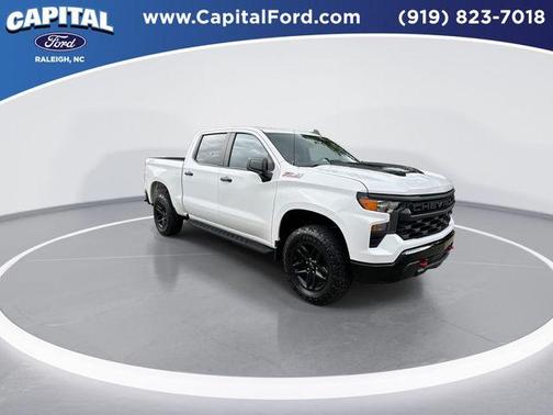 2022 Chevrolet Silverado 1500 Custom Trail Boss