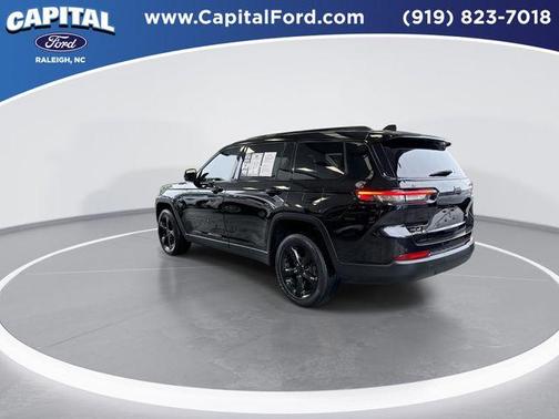 Diamond Black 2023 Jeep Grand Cherokee L Laredo