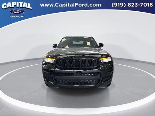 Diamond Black 2023 Jeep Grand Cherokee L Laredo