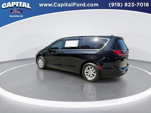 Diamond Black 2024 Chrysler Pacifica Touring-L