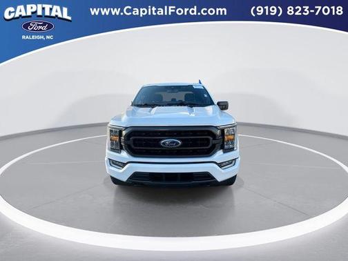 Oxford White 2022 Ford F-150 XLT