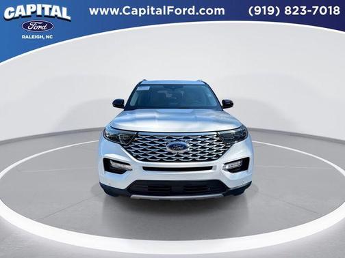 Star White 2024 Ford Explorer Platinum