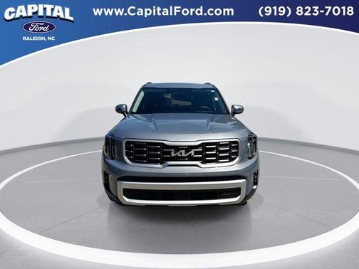 Everlasting Silver 2025 Kia Telluride S
