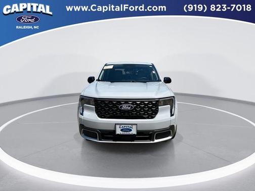 White Metallic 2025 Ford Maverick Lariat