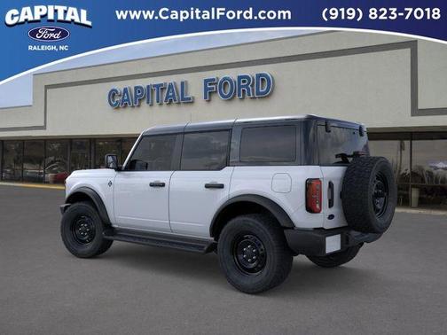 Oxford White 2026 Ford Bronco Outer Banks