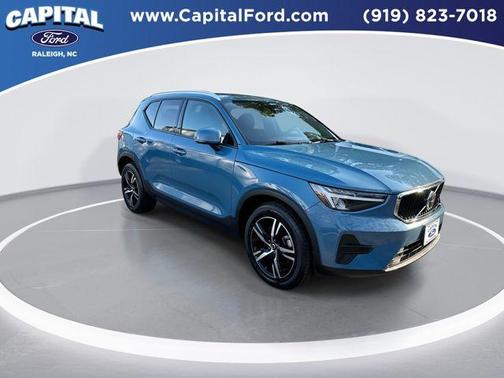 2023 Volvo XC40 B5 Core