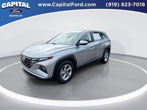 2022 Hyundai TUCSON SE