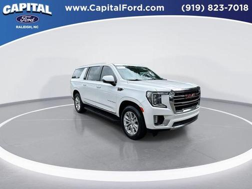 White Frost Tri-Coat 2022 GMC Yukon XL SLT