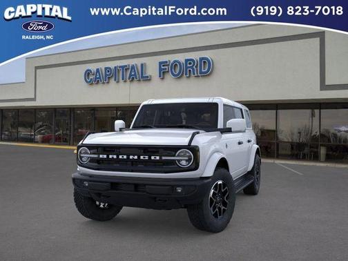 Oxford White 2026 Ford Bronco Outer Banks