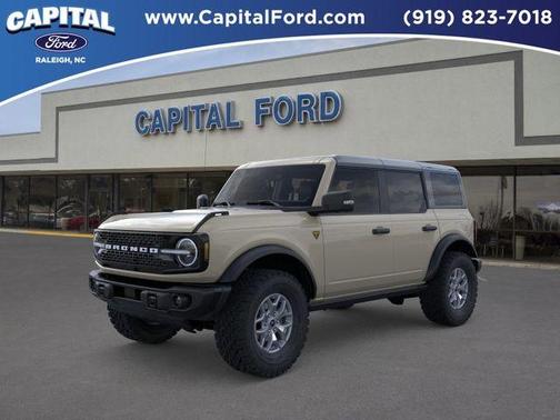 Desert Sand 2025 Ford Bronco Badlands