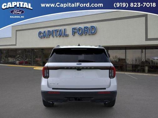 Space White Metallic 2026 Ford Explorer Active