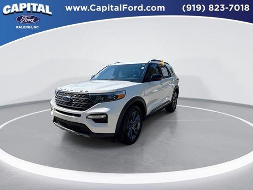 Star White 2023 Ford Explorer XLT