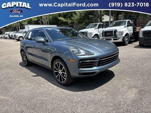 Biscay Blue Metallic 2019 Porsche Cayenne Base
