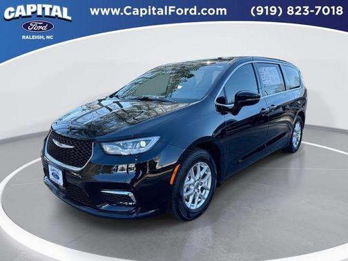 2024 Chrysler Pacifica Touring-L