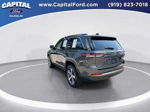 Metallic 2024 Jeep Grand Cherokee Limited