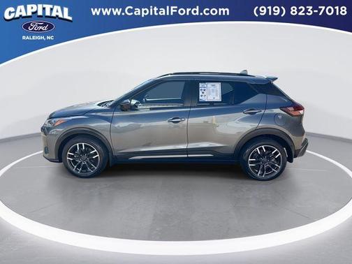 2023 Nissan Kicks SR