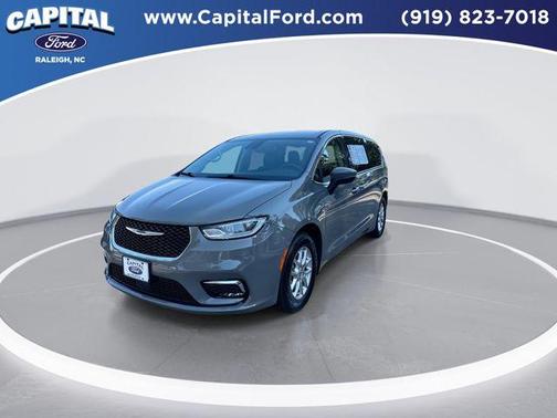 Ceramic Gray Clearcoat 2023 Chrysler Pacifica Touring-L